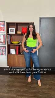 Kira Kosarin feet photo thumbnail