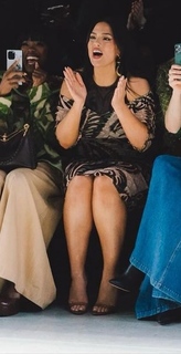 Ashley Graham feet photo thumbnail