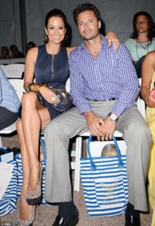Brooke Burke feet photo thumbnail