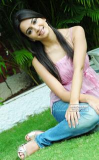 Kriti Kharbanda feet photo thumbnail