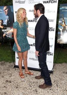 Gwyneth Paltrow feet photo thumbnail