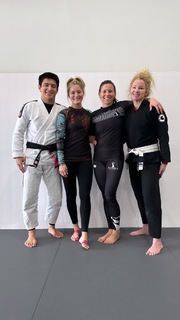 Justine Ezarik feet photo thumbnail