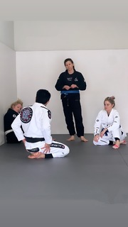 Justine Ezarik feet photo thumbnail