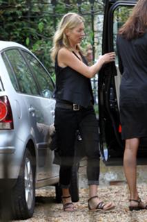 Kate Moss feet photo thumbnail