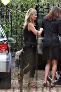 Kate Moss feet photo thumbnail