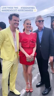 Natalie Portman feet photo thumbnail