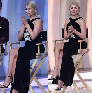 Holly Willoughby feet photo thumbnail
