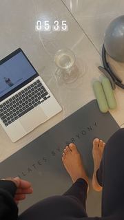 Rochelle Humes feet photo thumbnail