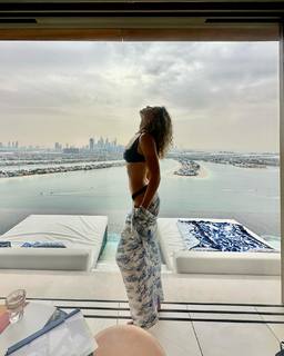 Charly Jordan feet photo thumbnail