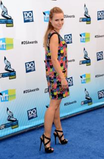 Kristen Bell feet photo thumbnail