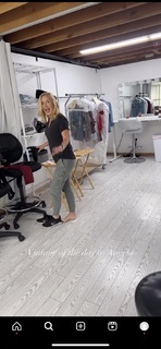Angela Kinsey feet photo thumbnail