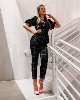 Vanessa Claudio feet photo thumbnail