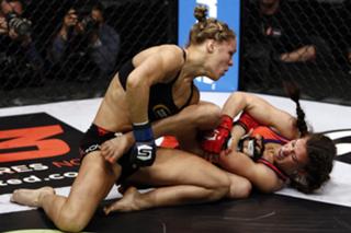 Ronda Rousey feet photo thumbnail