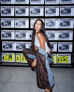 Zaira Nara feet photo thumbnail