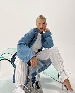 Lena Gercke feet photo thumbnail
