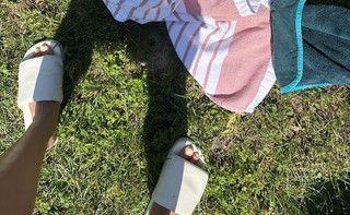 Lena Gercke feet photo thumbnail
