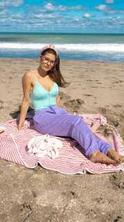 Amanda Cerny feet photo thumbnail