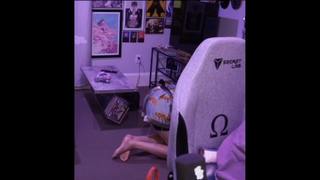 Gibi feet photo 3