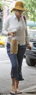 Uma Thurman feet photo thumbnail