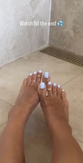 Margarita Smith feet photo thumbnail