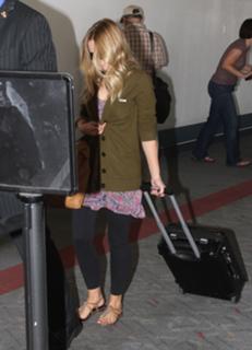 Kristen Bell feet photo thumbnail