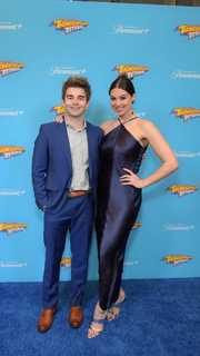 Kira Kosarin feet photo thumbnail