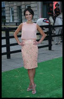 Jordana Brewster feet photo thumbnail