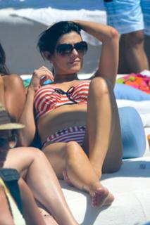Kym Marsh feet photo thumbnail