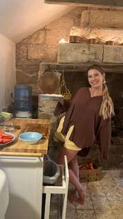Amanda Cerny feet photo thumbnail