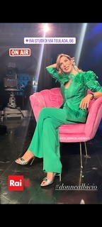 Veronica Maya feet photo thumbnail