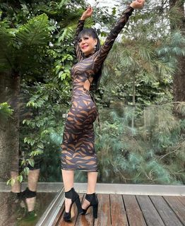 Maribel Guardia feet photo thumbnail
