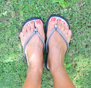 Paula Echevarría feet photo thumbnail