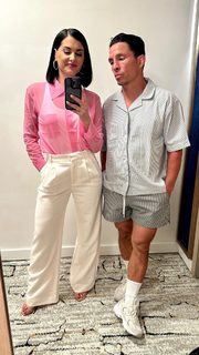 Megan Olivi feet photo thumbnail