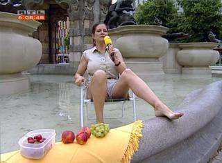 Maxi Biewer feet photo 3