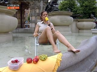 Maxi Biewer feet photo 4