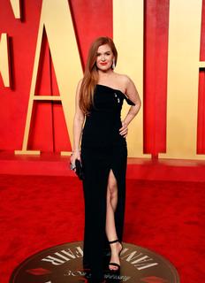 Isla Fisher feet photo thumbnail