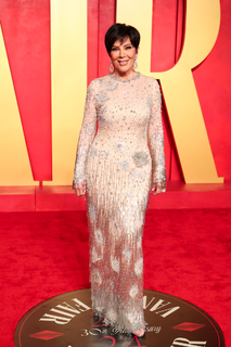 Kris Jenner feet photo 4