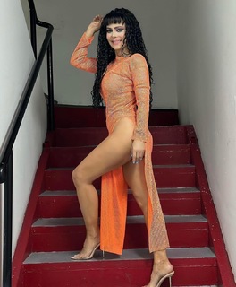 Maribel Guardia feet photo thumbnail