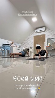 Larissa Manoela feet photo thumbnail
