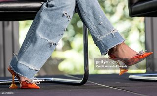 La La Anthony feet photo thumbnail