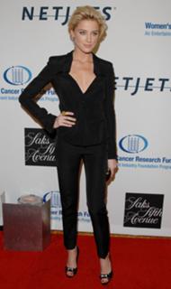 Amber Heard feet photo thumbnail