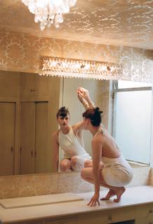 Kristen Stewart feet photo thumbnail