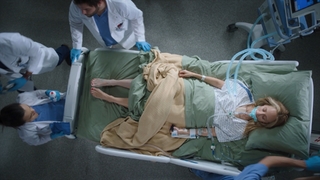 Kim Raver feet photo thumbnail
