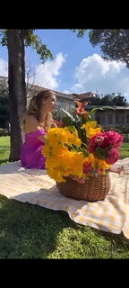 Veronica Maya feet photo thumbnail