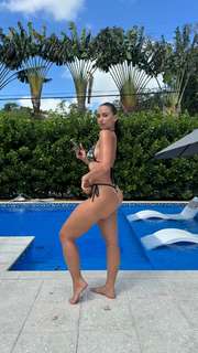 Julieanna Marie Goddard feet photo thumbnail