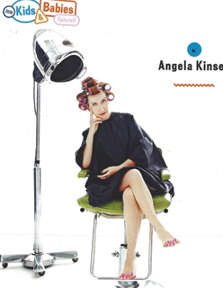 Angela Kinsey feet photo thumbnail