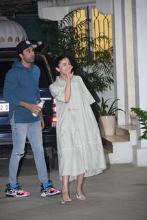 Alia Bhatt feet photo thumbnail