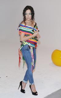 Anna Mucha feet photo thumbnail