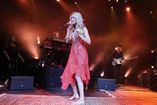 Joss Stone feet photo thumbnail