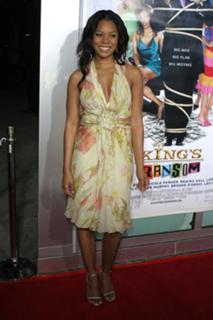 Regina Hall feet photo thumbnail